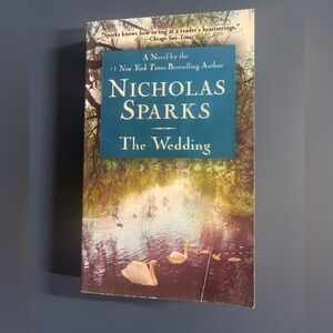 New! Nicholas Sparks 'The Wedding' (Fast shipper!) Great addition to any library